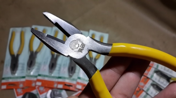 คีมรวม จับตัด หนีบ ตราหอยเชลล์