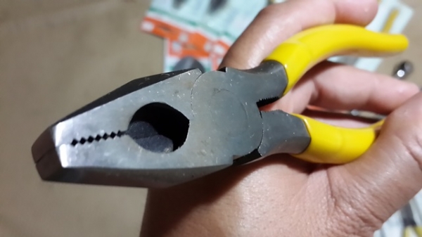 คีมรวม จับตัด หนีบ ตราหอยเชลล์