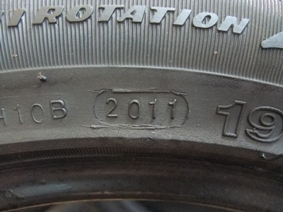 ยาง Thunderer 195/50/15 ปี 11