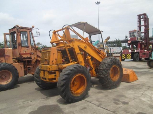 ขายรถตักล้อยาง KOMATSU  SD20P-4
