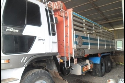 สิบล้อสวยๆ