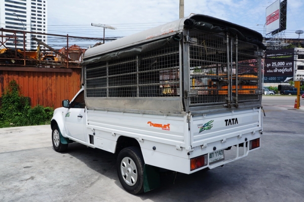 TATA ปี 2010 ติดแก็ส NGV 3 ถัง ใต้ท้อง มีหลังคาพร้อม รถสวย เครื่องเดิม เกียร์ ช่วงล่างปกติ แอร์เย็น กระจกไฟฟ้า พวงมาลัยพาวเวอร์ ภายในสภาพสวย สีสวย จัดไฟแนนได้