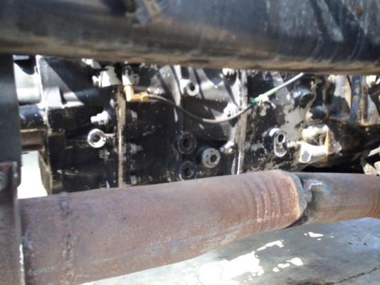 ขายด่วนสิบล้อหัวคัสซี 1J สมอทอง 220แรง รถสวยเดิมไม่โทรม