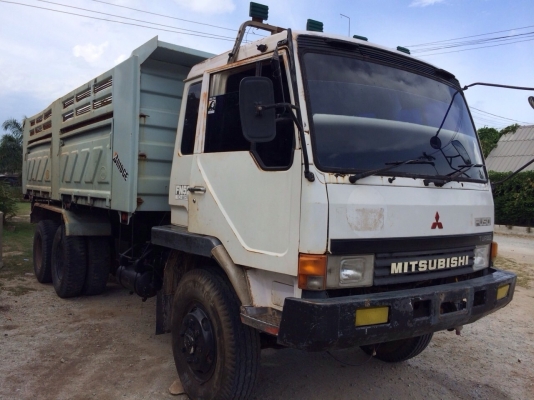 ขายด่วนสิบล้อหัวคัสซี 1J สมอทอง 220แรง รถสวยเดิมไม่โทรม