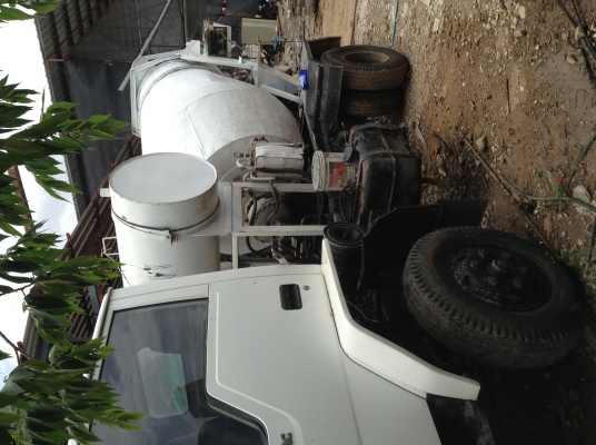 ขายด่วนรถโม่ปูน 2.5คิ้ว