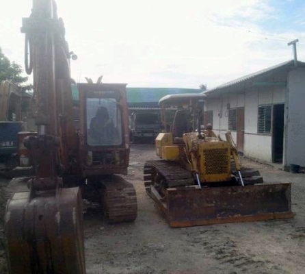 ขายคู่แมคโค 60-1 กับแทรคเตอร์ D2