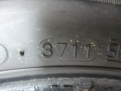 ยาง Maxxis 195/60/14 ปี 11