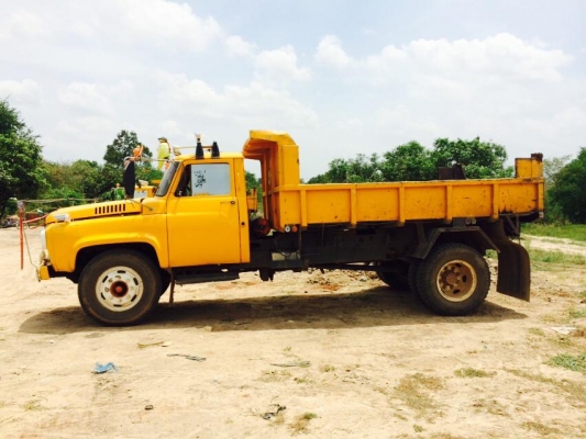 ขายรถดั๊ม nisson UD เครื่องเดิม ช่วงล่างเดิม 160 แรง แคซซีสวย พวงมาลัยพาวเวอร์