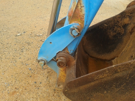 รถตักCAT  ตักหน้าขุดหลัง  ขายถูกๆ (รถอยู่ พัทลุง)