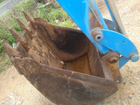 รถตักCAT  ตักหน้าขุดหลัง  ขายถูกๆ (รถอยู่ พัทลุง)