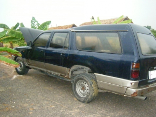 ขายไมตี้แวนครับ เครื่อง 3L เพาเวอร์ เครื่องดีมาก คัดซีสวย ตัวถังไม่สวยผุ ทะเบียนพึ่งขาด พรบ ต่อให้ครับ