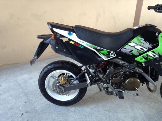 ขาย!!! KSRตัวใหม่ สต๊าทมือ สภาพสวยใช้น้อย ล้อแม็ก ปี56 รถเครื่องดีคับ ทะเบียนครบ ภาษีไม่หมด