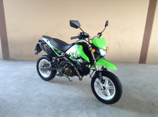 ขาย!!! KSRตัวใหม่ สต๊าทมือ สภาพสวยใช้น้อย ล้อแม็ก ปี56 รถเครื่องดีคับ ทะเบียนครบ ภาษีไม่หมด