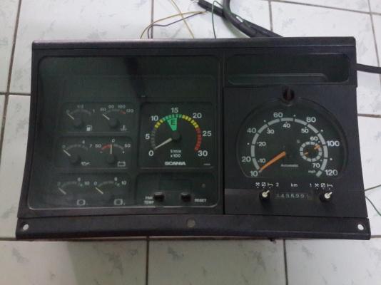 หน้าปัด รถยี่ห้อสแกนเนีย หน้าปัด รถยี่ห้อสแกนเนีย