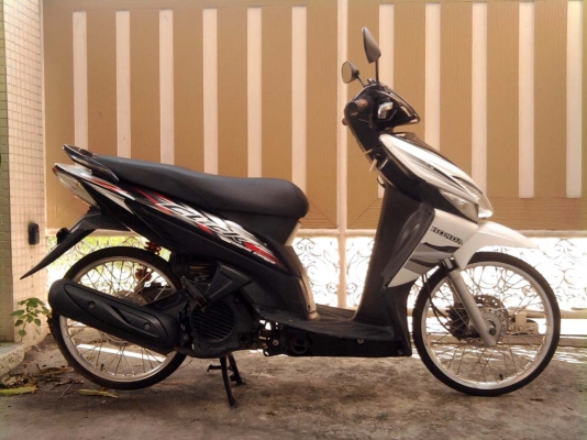 ขออนุญาติขาย Honda Click Combi Brake สีขาวมุก