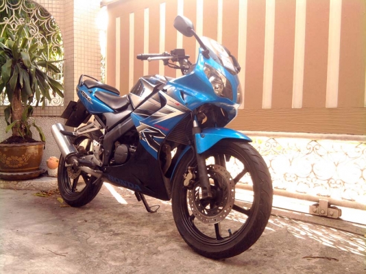 ขออนุญาติขาย HONDA CBR 150 วิ่งน้อย 27,xxx กิโล สตา์ร์ทมือ โอนให้ฟรีครับ