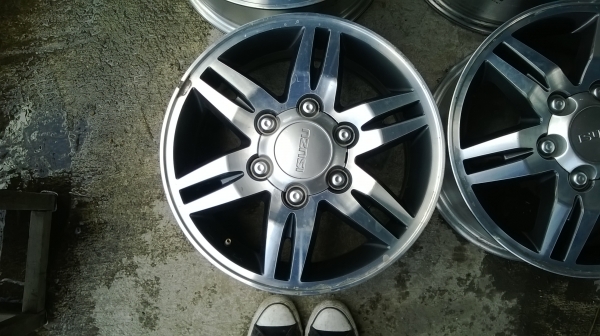 ขายจร้าแม็กแพททินัมหน้าเงาขอบ 16 " ถูกๆครับ