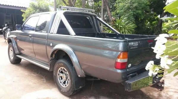 รถขุด komatsu pc20-6 สภาพดีๆ