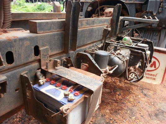 รถฮีโน่ 6 ล้อดั้ม 150 แรงม้า. ปี 50 สนใจติดต่อ 081 - 6079515 รถฮีโน่ 6 ล้อดั้ม 150 แรงม้า. ปี 50 สนใจติดต่อ 081 - 6079515