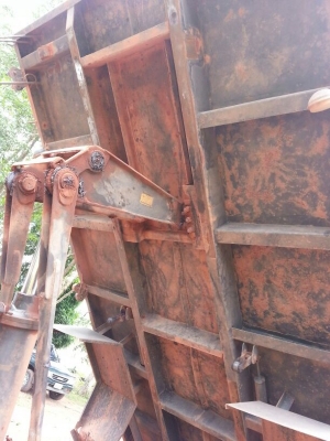 รถฮีโน่ 6 ล้อดั้ม 150 แรงม้า. ปี 50 สนใจติดต่อ 081 - 6079515 รถฮีโน่ 6 ล้อดั้ม 150 แรงม้า. ปี 50 สนใจติดต่อ 081 - 6079515