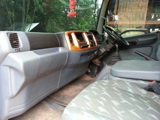 รถฮีโน่ 6 ล้อดั้ม 150 แรงม้า. ปี 50 สนใจติดต่อ 081 - 6079515 รถฮีโน่ 6 ล้อดั้ม 150 แรงม้า. ปี 50 สนใจติดต่อ 081 - 6079515