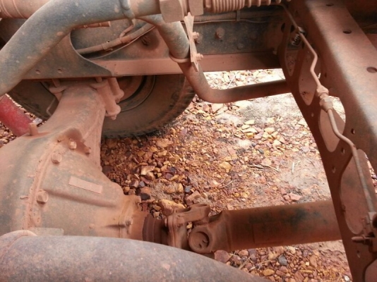 รถฮีโน่ 6 ล้อดั้ม 150 แรงม้า. ปี 50 สนใจติดต่อ 081 - 6079515 รถฮีโน่ 6 ล้อดั้ม 150 แรงม้า. ปี 50 สนใจติดต่อ 081 - 6079515