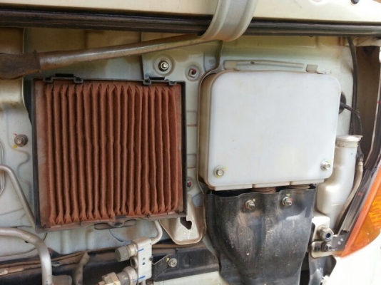 รถฮีโน่ 6 ล้อดั้ม 175 แรงม้า. ปี 53  ( รถวิ่ง 12x,xxx กม. )  สนใจติดต่อ  081 - 6079515