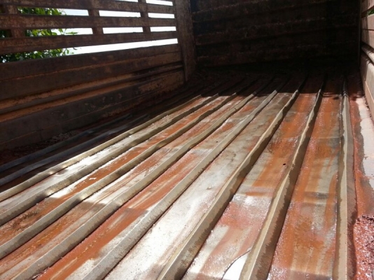 รถฮีโน่ 6 ล้อดั้ม 175 แรงม้า. ปี 53  ( รถวิ่ง 12x,xxx กม. )  สนใจติดต่อ  081 - 6079515