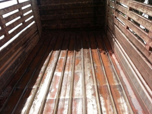 รถฮีโน่ 6 ล้อดั้ม 175 แรงม้า. ปี 53  ( รถวิ่ง 12x,xxx กม. )  สนใจติดต่อ  081 - 6079515