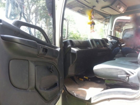 รถฮีโน่ 6 ล้อดั้ม 175 แรงม้า. ปี 53  ( รถวิ่ง 12x,xxx กม. )  สนใจติดต่อ  081 - 6079515