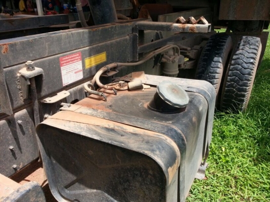 รถฮีโน่ 6 ล้อดั้ม 175 แรงม้า. ปี 53  ( รถวิ่ง 12x,xxx กม. )  สนใจติดต่อ  081 - 6079515