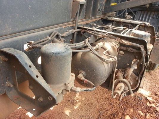 รถฮีโน่ 6 ล้อดั้ม 175 แรงม้า. ปี 53  ( รถวิ่ง 12x,xxx กม. )  สนใจติดต่อ  081 - 6079515