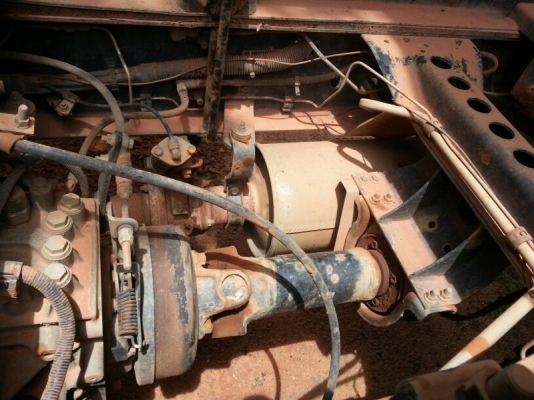 รถฮีโน่ 6 ล้อดั้ม 175 แรงม้า. ปี 53  ( รถวิ่ง 12x,xxx กม. )  สนใจติดต่อ  081 - 6079515