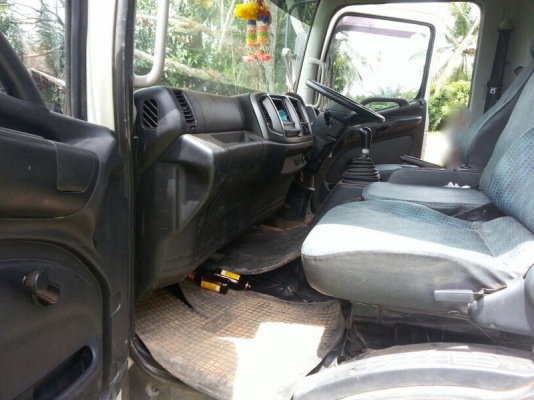 รถฮีโน่ 6 ล้อดั้ม 175 แรงม้า. ปี 53  ( รถวิ่ง 12x,xxx กม. )  สนใจติดต่อ  081 - 6079515