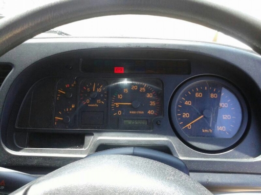 รถอีซูซุ  10  ล้อ ตู้เย็น FVM  230 แรงม้า. ปี 49  ( รถวิ่ง 2xx,xxx กว่า กม. )  สนใจติดต่อ  081 - 6079515