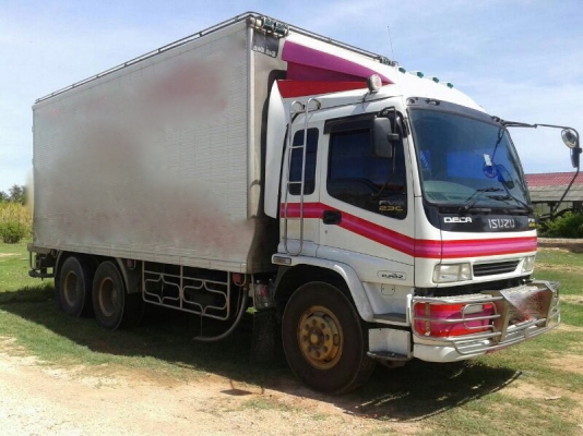 รถอีซูซุ  10  ล้อ ตู้เย็น FVM  230 แรงม้า. ปี 49  ( รถวิ่ง 2xx,xxx กว่า กม. )  สนใจติดต่อ  081 - 6079515