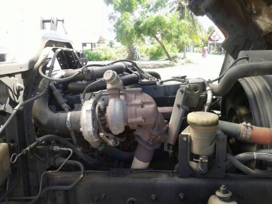 รถอีซูซุ  10  ล้อ ตู้เย็น FVM  230 แรงม้า. ปี 49  ( รถวิ่ง 2xx,xxx กว่า กม. )  สนใจติดต่อ  081 - 6079515