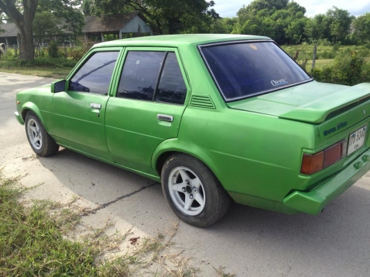 ขายtoyota ke70ไฟกลมทะเบียนโอน