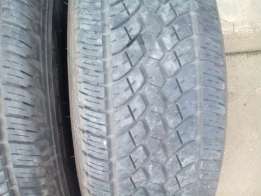 ขายยาง Yokohama  HT/S ขนาด 265/70/16   สภาพสวยๆเลยครับ