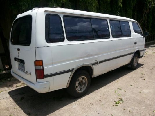 TOYOTA ตู้ ไทยรุ่ง เครื่อง 2 แอล ฝาดำ แน่น พาวเวอร์พร้อม ช่วงยาว ปี95 TOYOTA ตู้ ไทยรุ่ง เครื่อง 2 แอล ฝาดำ แน่น พาวเวอร์พร้อม ช่วงยาว ปี95