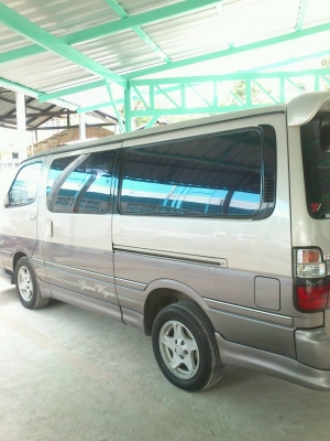 ขาย รถตู้ SuperCustom เครื่องเบนซิล 2500 ตัวTop ปี2004