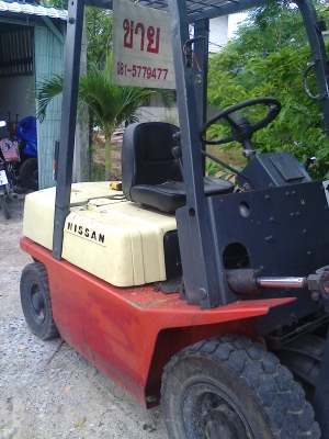 ขายรถโฟคลิฟ 2.5 t  140000 บาท