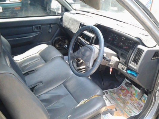 ขาย big M ฝาแดง ปี 94 เครื่องดี คัตซีสวย แอร์หนาว ยางใหม่4เส้นปี13พร้อมๆ