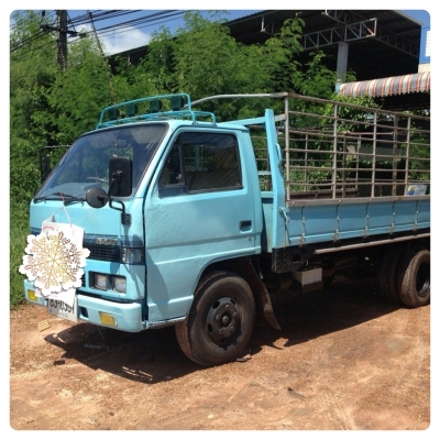 ขาย รถหกล้ออีซูซุNkR110เเรงม้า