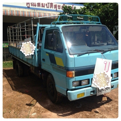 ขาย รถหกล้ออีซูซุNkR110เเรงม้า