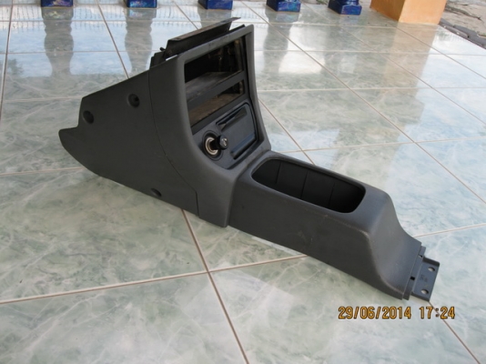 ขายคอลโซลเต็มของรถยนต์ HONDA รุ่น CIVIC 3 ประตูปี 1992