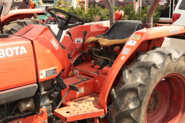 มาแล้ว KUBOTA L3408 ตามสภาพ เครื่องแห้ง เดิมๆ ติดใบมีด มาแล้ว KUBOTA L3408 ตามสภาพ เครื่องแห้ง เดิมๆ ติดใบมีด