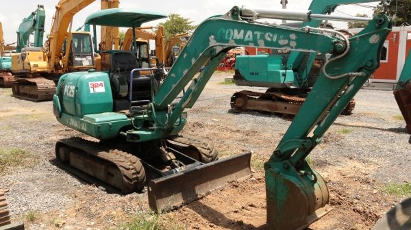 KOMATSU PC25-1 เก่านอก ตามสภาพนะครับ KOMATSU PC25-1 เก่านอก ตามสภาพนะครับ