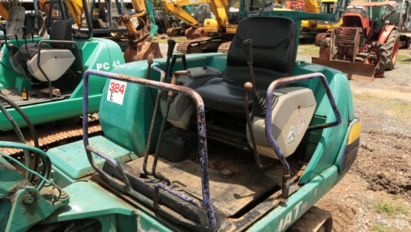 KOMATSU PC25-1 เก่านอก ตามสภาพนะครับ KOMATSU PC25-1 เก่านอก ตามสภาพนะครับ