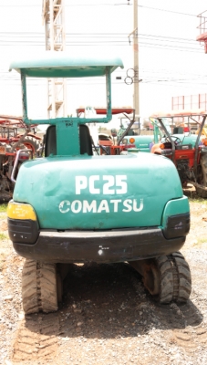 KOMATSU PC25-1 เก่านอก ตามสภาพนะครับ KOMATSU PC25-1 เก่านอก ตามสภาพนะครับ